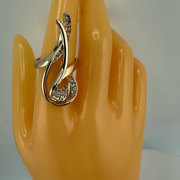 Elegant Gold Plated Swirl Ring with CZ Stones Size 8 - Picture 3 of 14